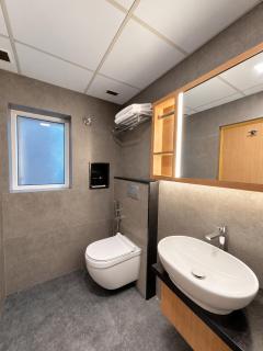 Nestlay Hotel Ambattur - 8