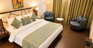 Hotel J Laxmi & Palace - 3