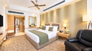 Hotel J Laxmi & Palace - 2
