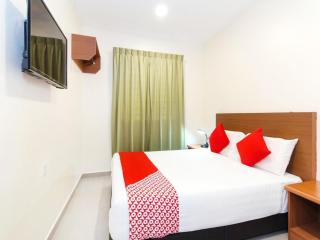 Lawten Hotel By Host Platinum - 3
