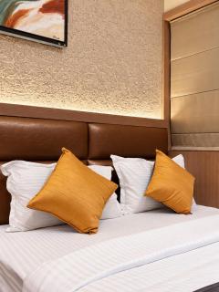 Nestlay Hotel Ambattur - 9