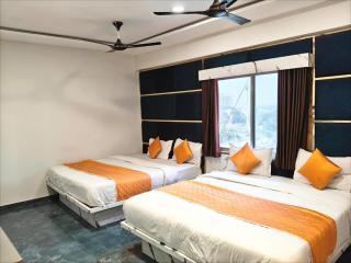 Hotel Karnavati Motera - 5