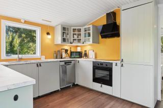 Family-Friendly House Near The Sandy Beach - 3