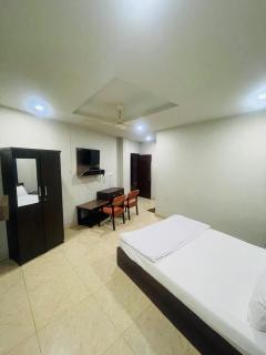 AARIA Tourist Home - 4