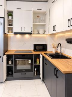 Spacious 3-Room Apt in Almaty Center 2 Beds - 7