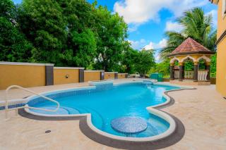 Le'Lavion Palace - 1