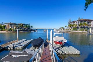 Waterfront Oasis in Runaway Bay - CoastHM - 2