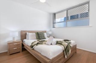 The Sands Beachfront 3 Bedroom Apartment - CoastHM - 4