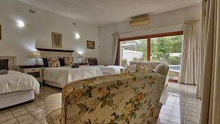Sandy's Family PoolRoom Graaff-Reinet - 1