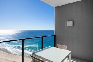 Stunning High Level Deluxe Apartment at Rhapsody - CoastHM - 8