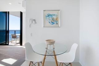 Stunning High Level Deluxe Apartment at Rhapsody - CoastHM - 3