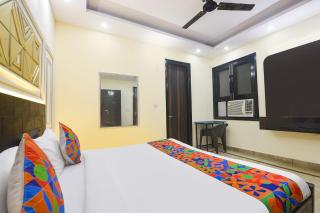 FabHotel Golden Key - 9