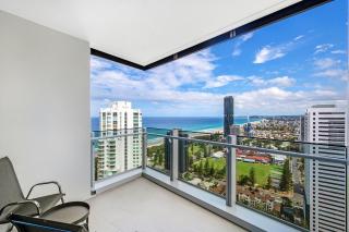 Signature Broadbeach Ocean Views Apartment - CoastHM - 1