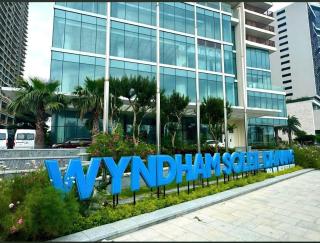 Beachfront Luxury Apartment - My Khe Beach - Danang - 9