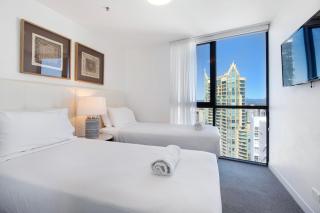 Rhapsody Stunning Ocean Views Apartment - CoastHM - 4