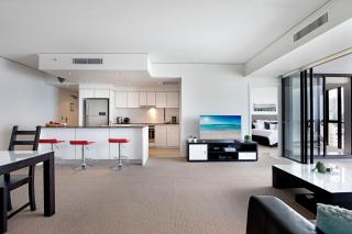Modern 2 Bedroom Apartment in Sierra Grand - CoastHM - 8
