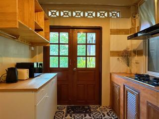 Private 2 Store 2BR Thai House in Wat Ket Chiang Mai - 2
