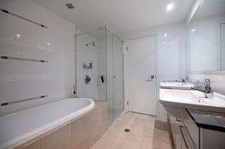 Modern 2 Bedroom Apartment in Sierra Grand - CoastHM - 3