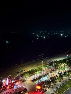 Beachfront Luxury Apartment - My Khe Beach - Danang - 1