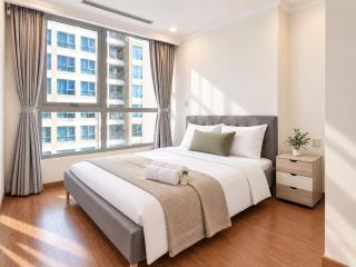 Landmark Cozy Designer Home with Plush Bed and Sofa Bed - 8