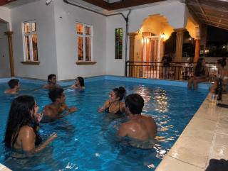 Charismatic 6-beds private spacious family villa with private big pool near beach flic en flac - 0