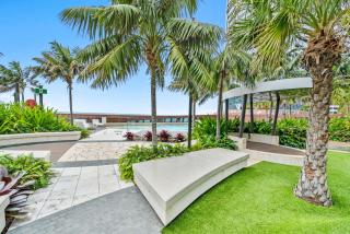 Luxury One Bedroom Apartment - CoastHM - 9