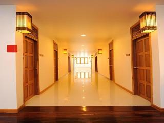 Sukkasem Hotel - 9