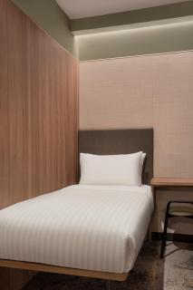 The OTHR - Capsule Hotel at Orchard - 9
