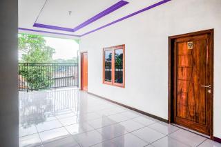 Urbanview Syariah Zidney 3 Salatiga by RedDoorz - 1