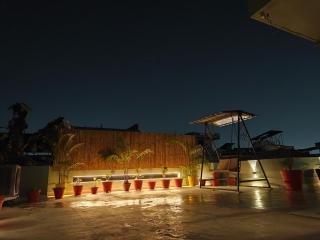 Golden Hour Penthouse - 6