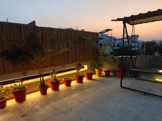 Golden Hour Penthouse - 1