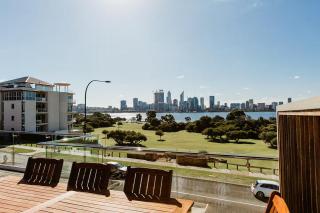 Luxury Family Retreat River Views & Pool - 1