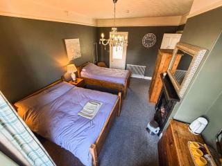 Compton Guest House - 5