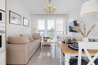 Przestronny Apartament z Parkingiem w Gdańsku by Renters Prestige - 0