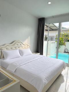 Ploy Fon House with private Pool - 8