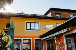 Ferienwohnungen Lobmingerhof - 0