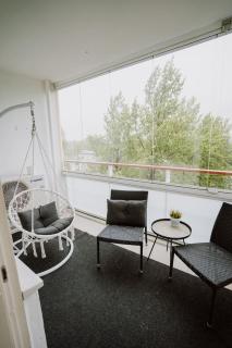 Bright 7th-Flr View|Balcony|Family Apt with A/C - 6