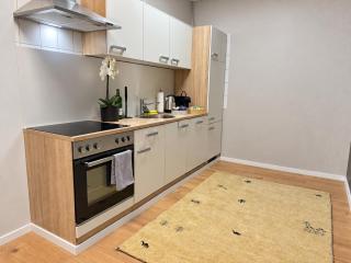MAIER Suite Nürnberg-Stein A03 - 111 qm - nahe Palm Beach - Parkplatz - 24h Self Check-in - 1