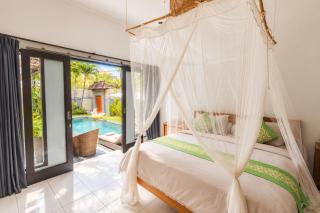 Taman pangeran villa in Seminyak, 2BR large pool, tropical garden in a Prime Location ! - 8