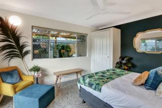 The Tropicana Courtyard - 9
