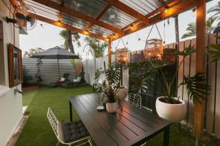 The Tropicana Courtyard - 5