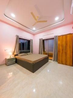 EMPYREAN STAY II PUSHPA VILLA II 4BHK II POOL II AC ll - 7