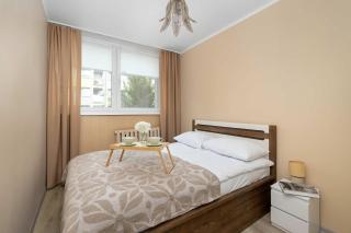 Funkcjonalny Apartament z Balkonem w Bytomiu by Noclegi Renters - 9