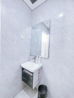 Redchilies Hotel Sragen - 8