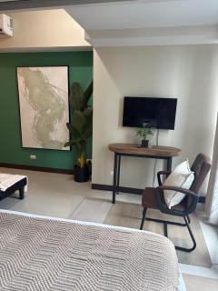 Cozy 1BR UPTOWN PARKSUITES Tower1 BGC - 1