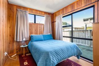 Kiwi Comfort - Whangamata Holiday Home - 9