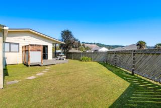 Kiwi Comfort - Whangamata Holiday Home - 1
