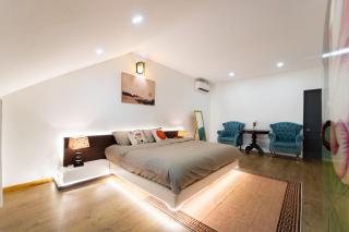 Hidden Retreat-Heart of city-Ace Home-2Br 2Bath - 3