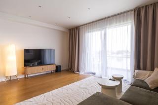 Best Views in Riga, Balcony, Free parking, AC - by Innorental - 7