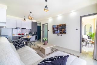 Marente Heights Luxury 1 Bedroom Misty Springs JW Marriott Sarit Centre - Nairobi - 2